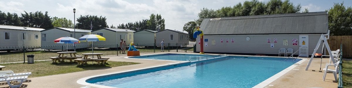 SV_pool_900x600.jpg