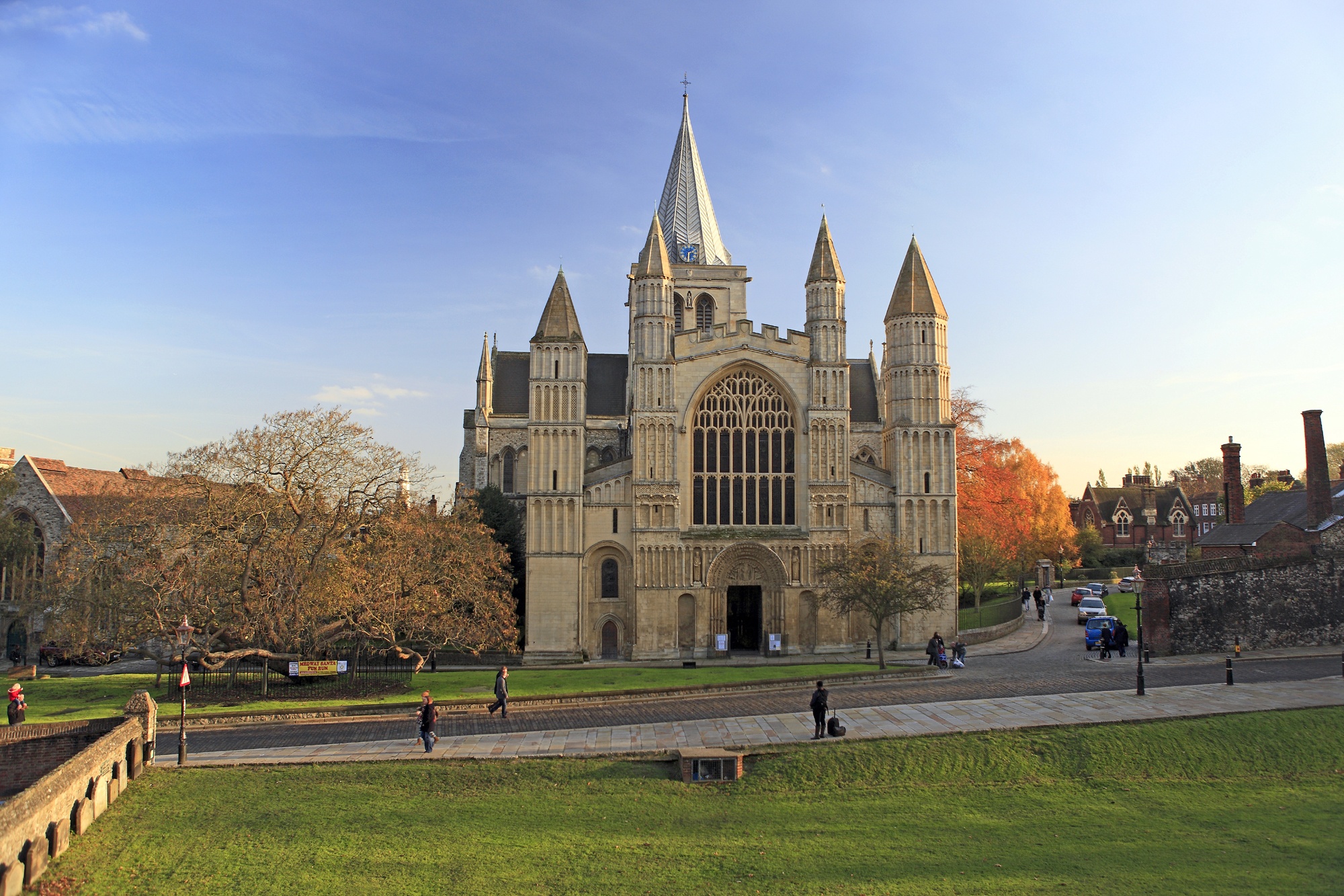 Rochester_Cathedral_boley hill.jpg